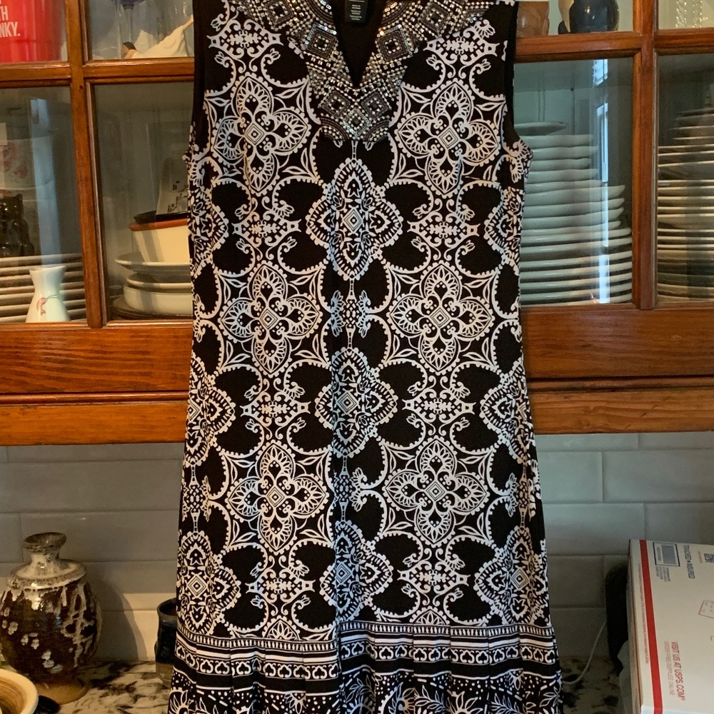 White House black market sequined and jeweled v neck shift dress.